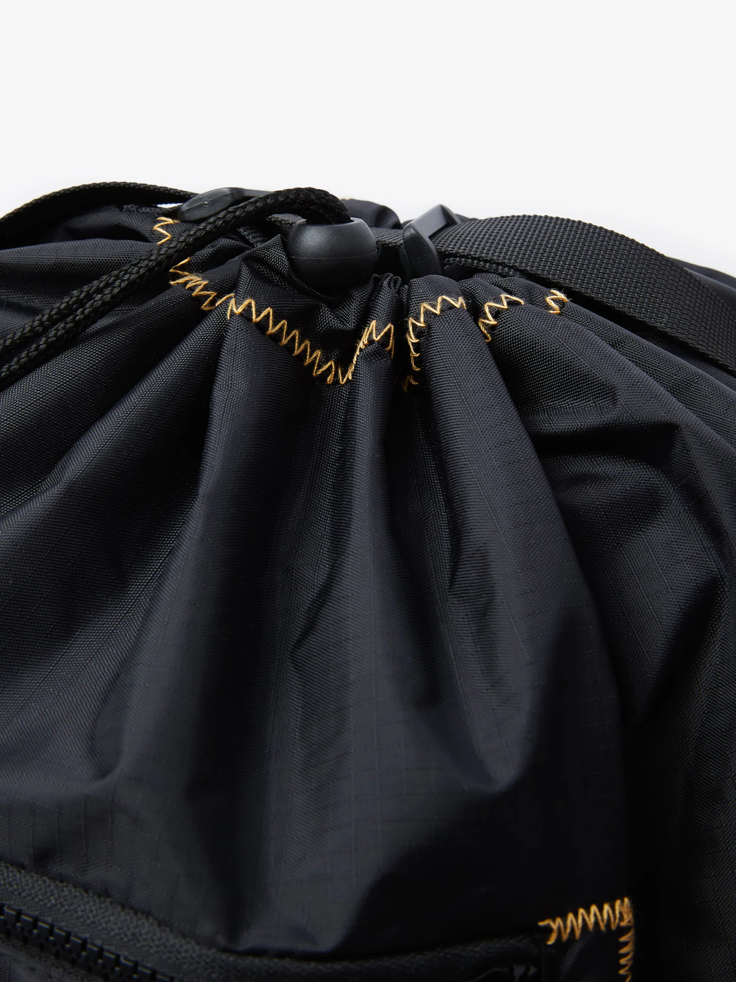 CERZA DRAWSTRING BACKPACK - Image 6