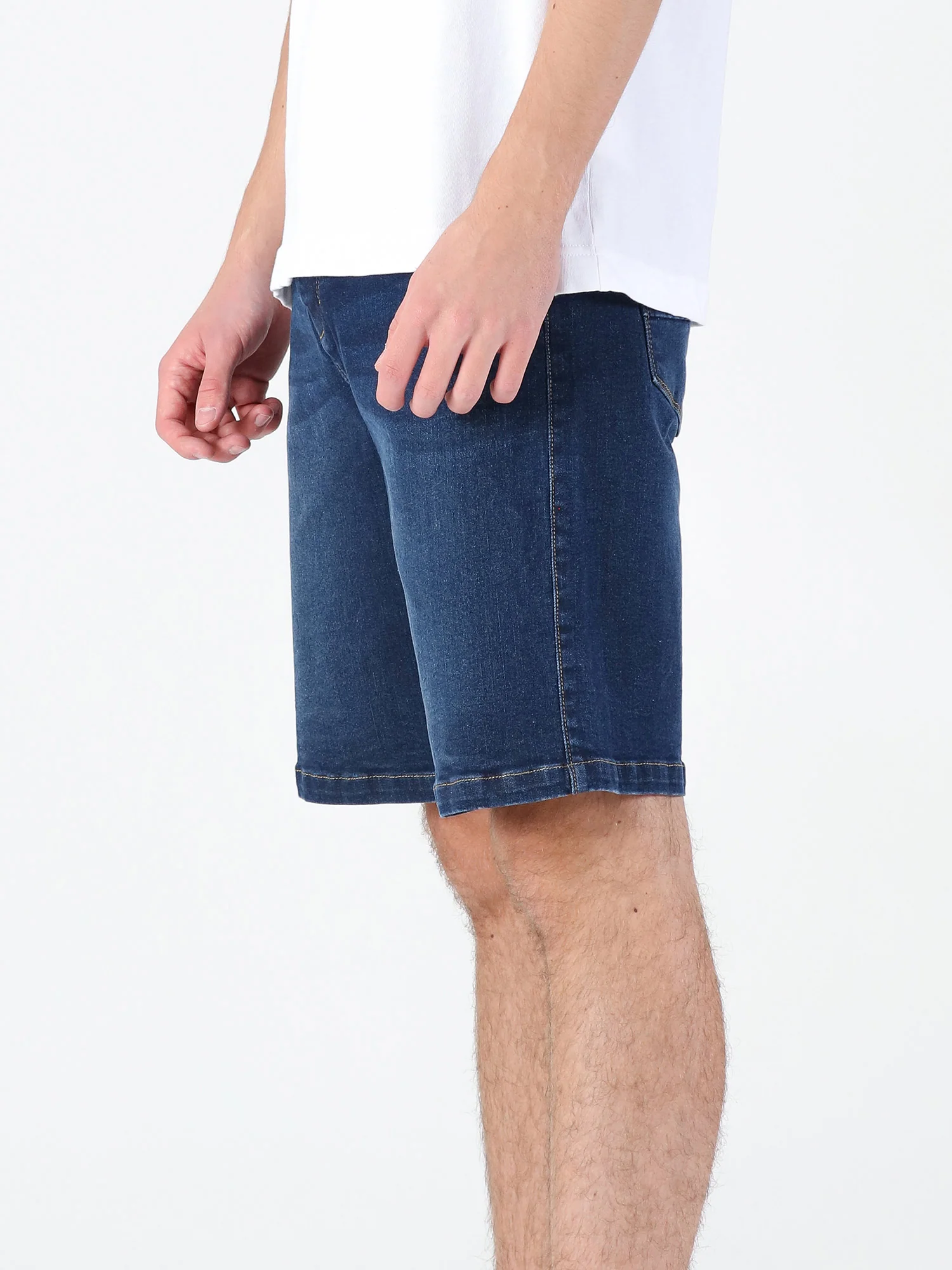 SHORT EDWARD BLUE WASH DENIM SHORTS - Image 3